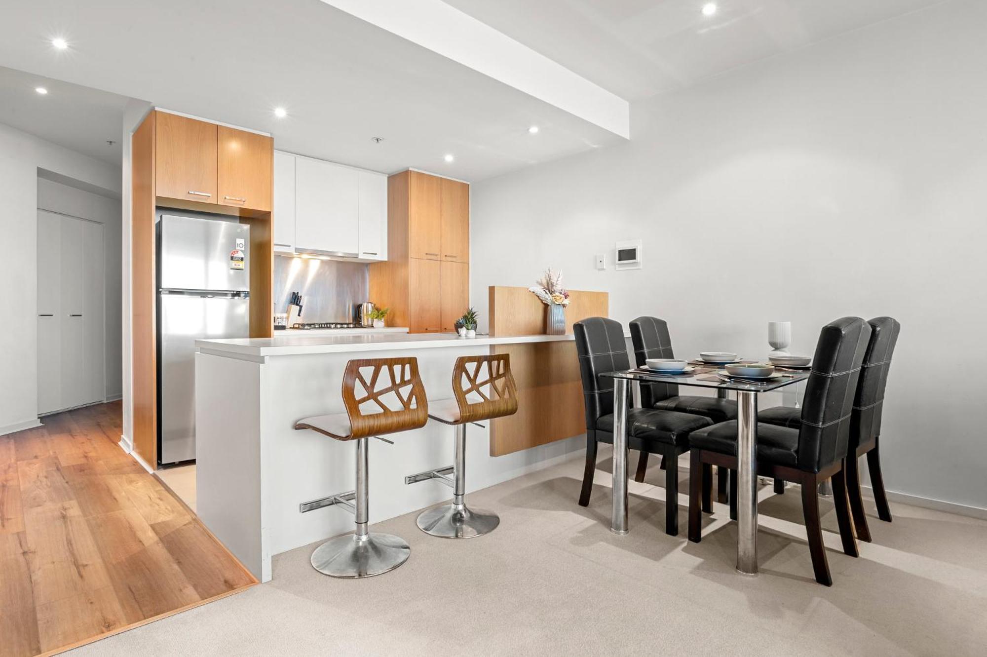 Sea View, Gym & Pool, 2 Bedrooms 2 Bathrooms Melbourne Exterior photo